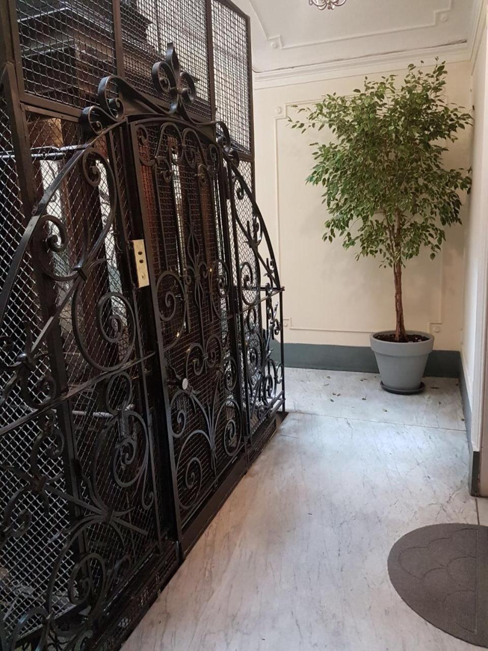 Excellent Trinity Rooms Roma Exterior foto